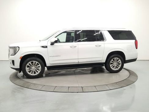 Used 2024 GMC Yukon XL SLT RWD image 4