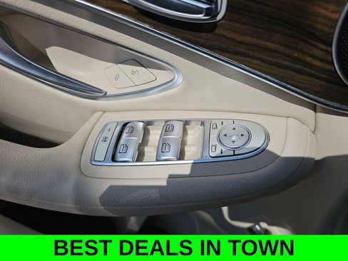 Used 2019 Mercedes-Benz GLC 350e 4MATIC image 27