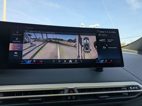 Used 2025 BMW iX xDrive50 w/ Premium Package image 23