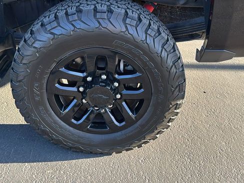 Used 2019 Chevrolet Silverado 2500 LTZ w/ Duramax Plus Package AWD/4WD image 9