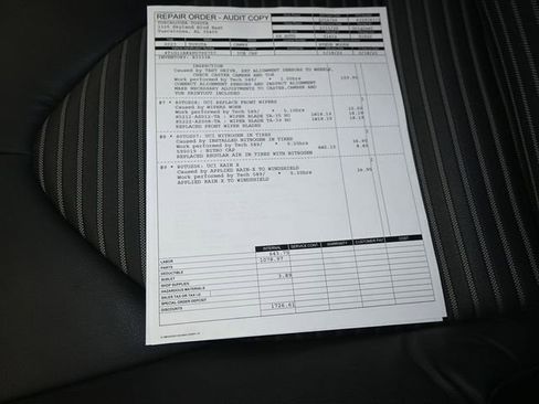 Used 2023 Toyota Camry SE image 5