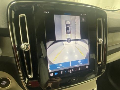 Certified 2025 Volvo XC40 B5 Ultra image 26