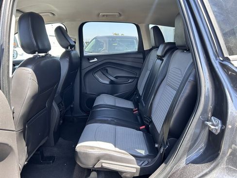 Used 2018 Ford Escape SE w/ SE Sport Appearance Package FWD image 40