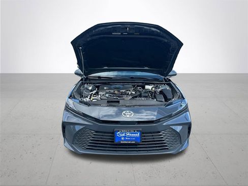 Certified 2025 Toyota Camry LE FWD image 5