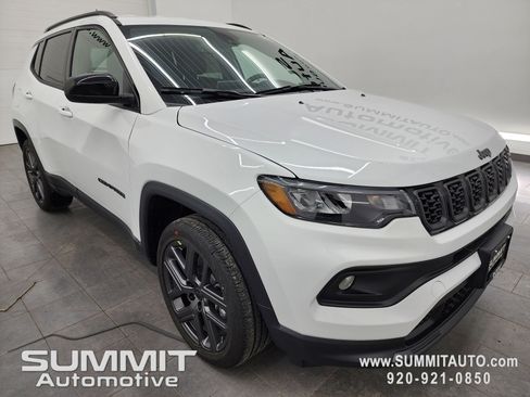 New 2026 Jeep Compass Latitude image 2