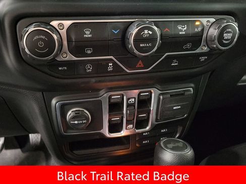 Used 2022 Jeep Wrangler Unlimited Sport AWD/4WD image 18