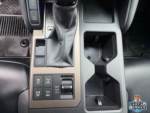 Used 2024 Toyota Land Cruiser image 20