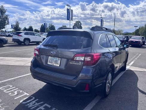 Used 2019 Subaru Outback 2.5i Premium AWD/4WD image 5