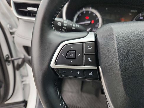 Used 2022 Toyota Highlander XLE image 20