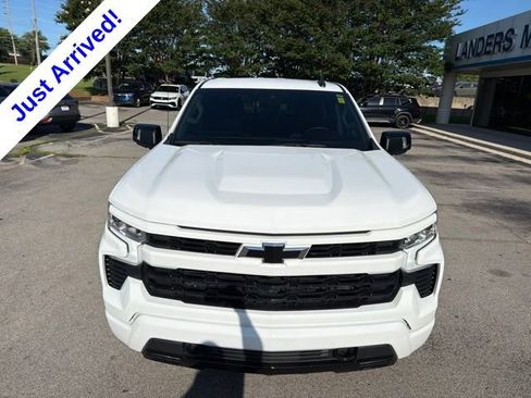 Used 2023 Chevrolet Silverado 1500 RST w/ Convenience Package II AWD/4WD image 9