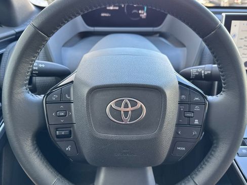 Used 2025 Toyota bZ4X FWD image 26