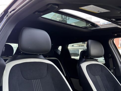 Used 2023 Kia EV6 GT-Line w/ GT-Line Suede Seat Package image 27