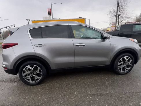 Used 2021 Kia Sportage EX AWD/4WD image 9