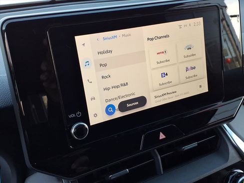 Certified 2023 Toyota Venza LE image 19