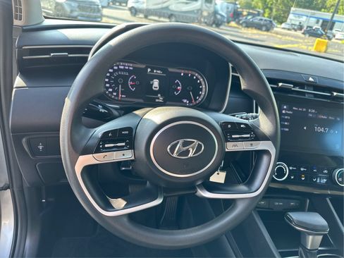 Certified 2024 Hyundai Tucson SE FWD image 18