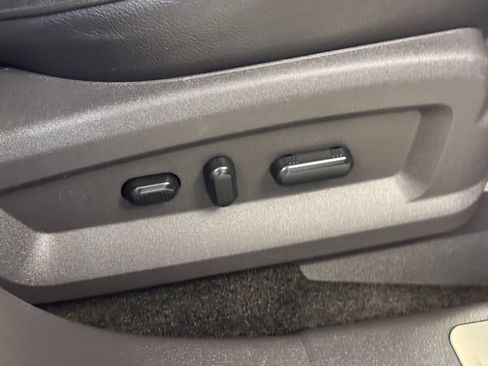 Used 2015 Lincoln MKX FWD w/ Equipment Group 102A image 29
