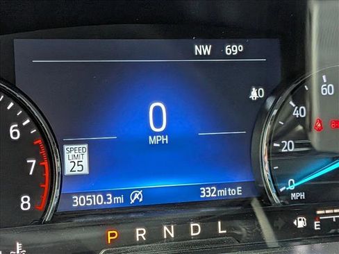 Used 2023 Ford Explorer XLT w/ Equipment Group 202A image 5