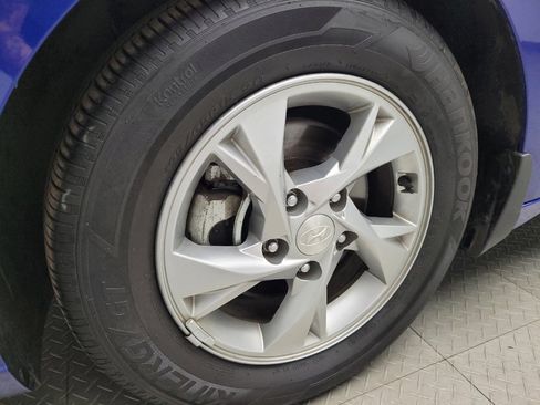 Used 2023 Hyundai Elantra SE FWD image 31