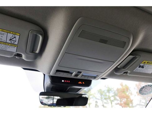 Certified 2025 MAZDA CX-30 AWD 2.5 S w/ Preferred Package image 21