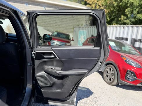 Used 2024 Mitsubishi Outlander SE AWD/4WD image 14