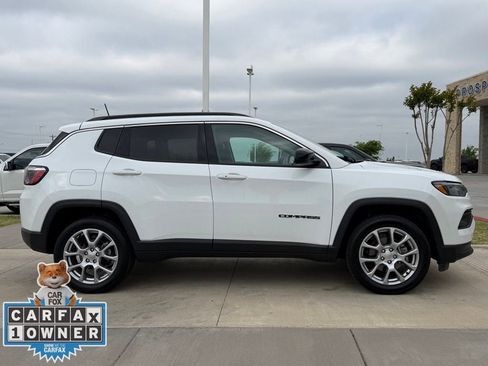 Used 2022 Jeep Compass Latitude image 19