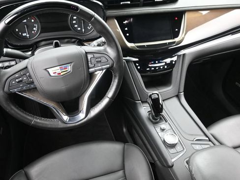 Certified 2025 Cadillac XT6 Premium Luxury w/ Platinum Package AWD/4WD image 15
