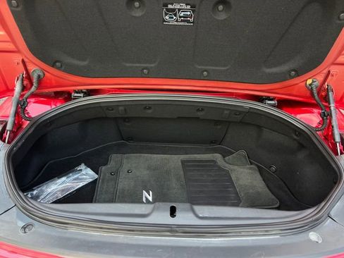 Used 2019 Nissan 370Z Touring image 28