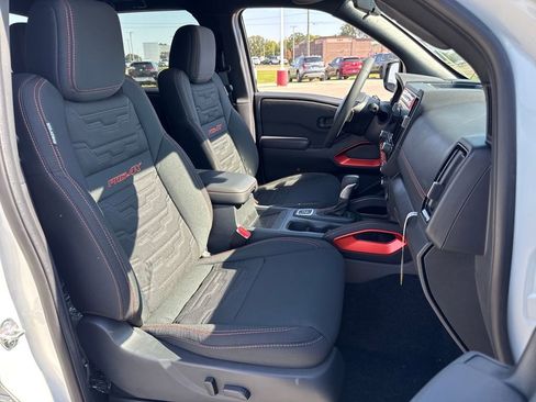 New 2026 Nissan Frontier PRO-4X w/ Pro-4x Convenience Package image 11