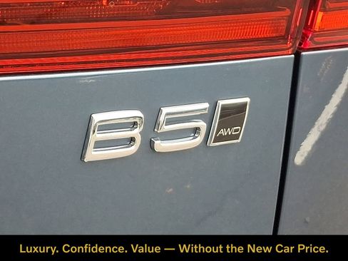 Used 2026 Volvo XC60 B5 Plus w/ Protection Package Premier AWD/4WD image 16