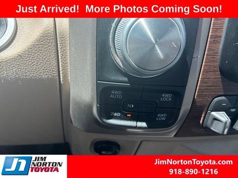 Used 2017 RAM 1500 Laramie w/ Convenience Group AWD/4WD image 13