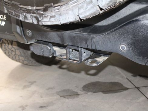 Used 2024 Ford Bronco Black Diamond image 14