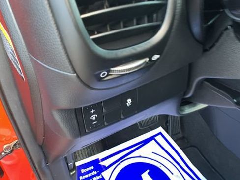 Used 2017 Kia Soul + w/ Designer's Package image 11