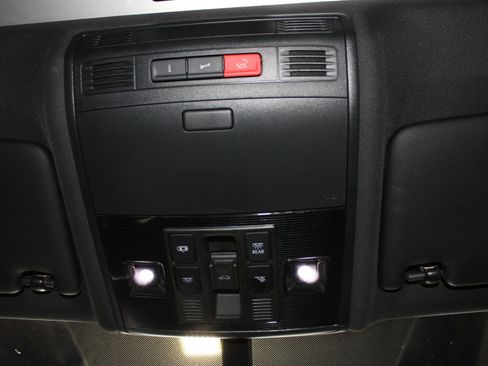 Used 2015 Volkswagen GTI SE FWD image 29
