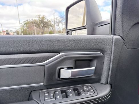 New 2026 RAM 2500 Big Horn AWD/4WD image 12