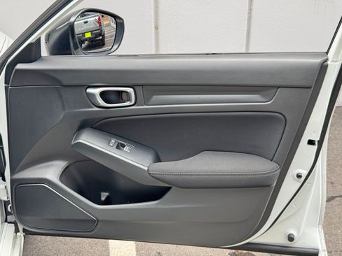 Used 2023 Honda Civic Sport image 36