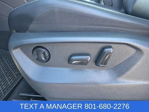 Used 2021 Volkswagen Tiguan SE w/ Panoramic Sunroof Package AWD/4WD image 25