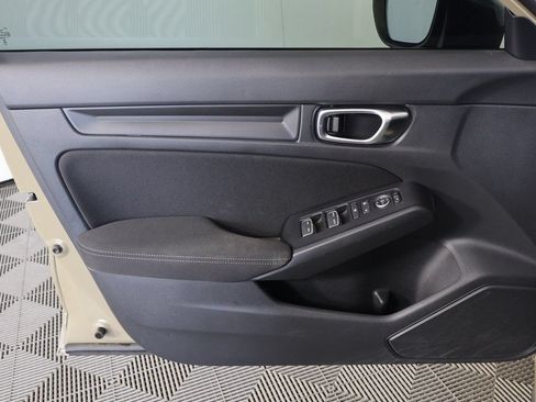 Used 2025 Honda Civic Sport image 12