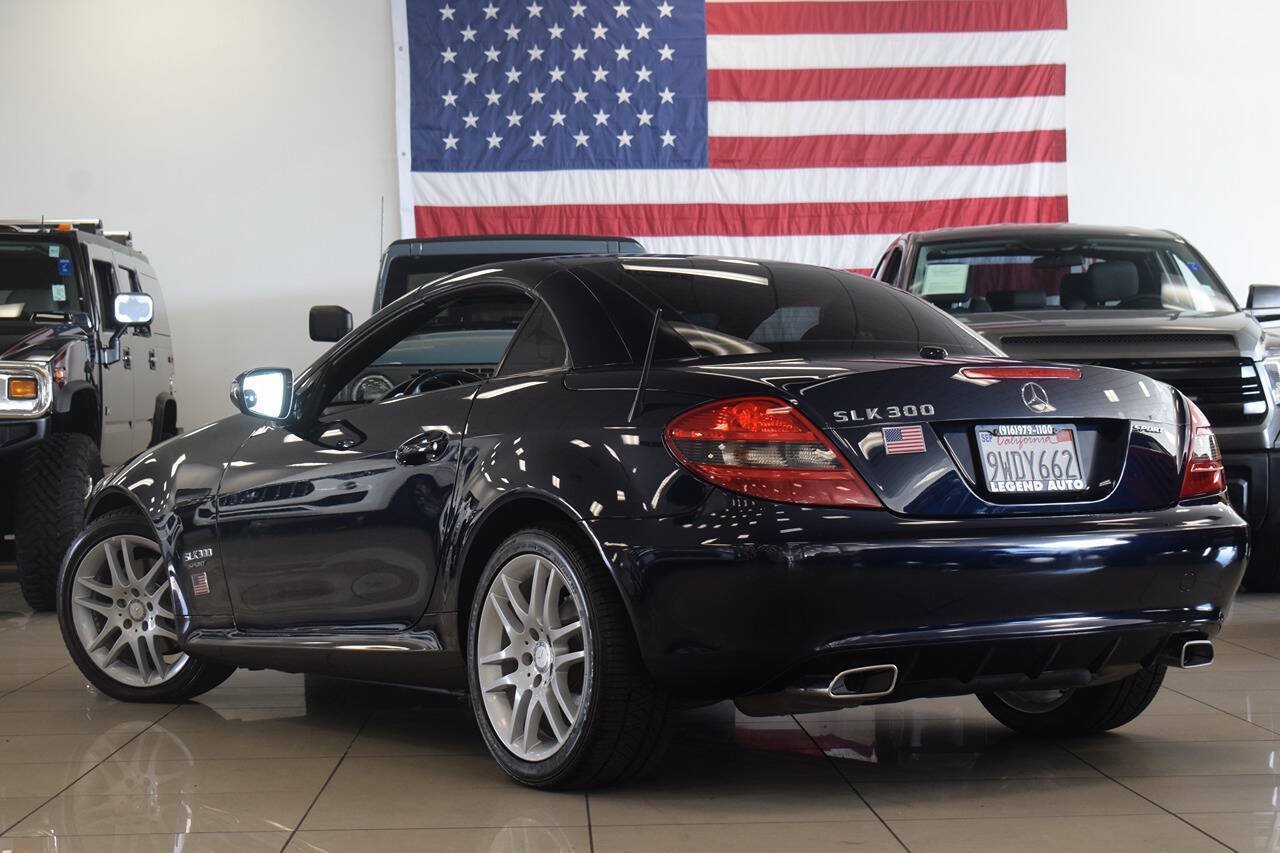 Used 2009 Mercedes-Benz SLK 300 image 6