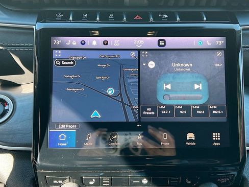 Used 2023 Jeep Grand Cherokee Limited image 11