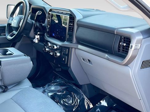 Used 2024 Ford F150 XLT AWD/4WD image 27