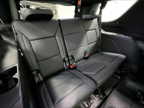 Used 2021 GMC Yukon Denali w/ Denali Premium Package AWD/4WD image 34