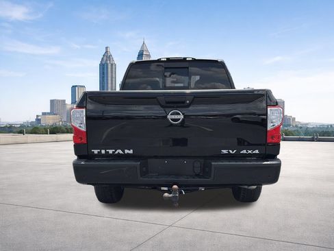 Certified 2024 Nissan Titan SV w/ SV Convenience Package AWD/4WD image 4