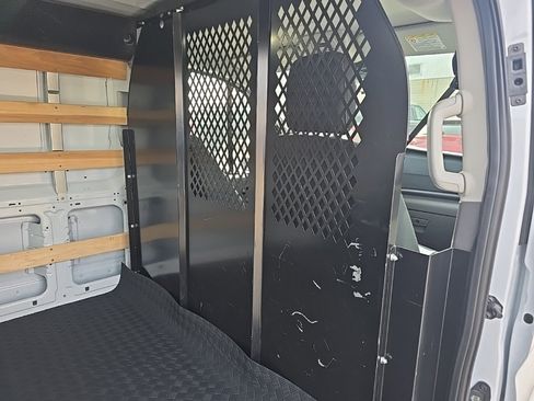 Used 2024 Ford Transit 250 Low Roof AWD w/ Exterior Upgrade Package image 7