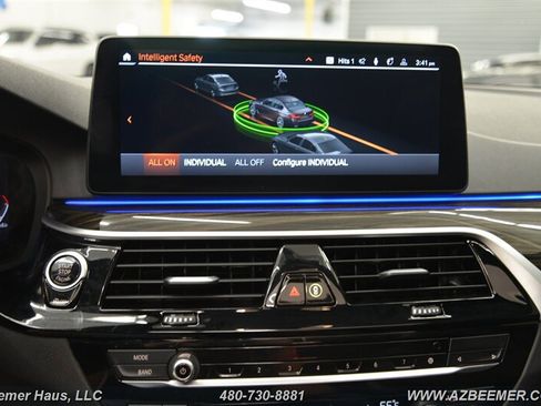 Used 2023 BMW 530i w/ M Sport Package image 32