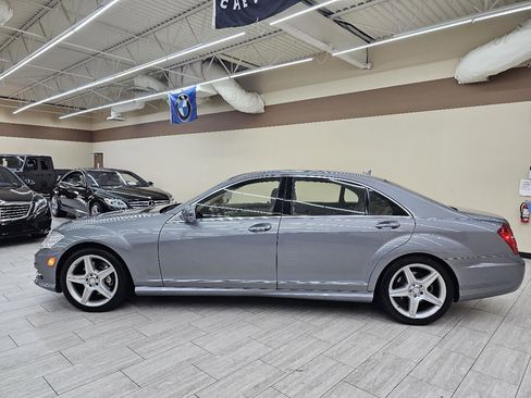 Used 2010 Mercedes-Benz S 550 image 9