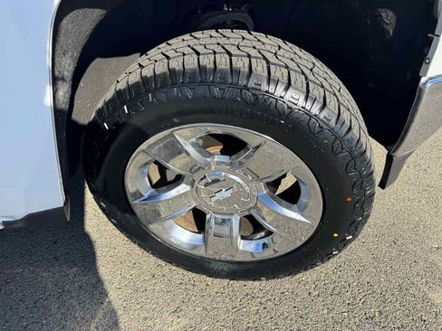 Used 2015 Chevrolet Silverado 1500 LTZ w/ LTZ Plus Package image 38