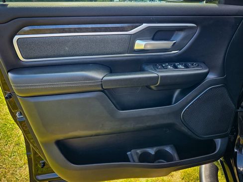 Used 2020 RAM 1500 Big Horn AWD/4WD image 10