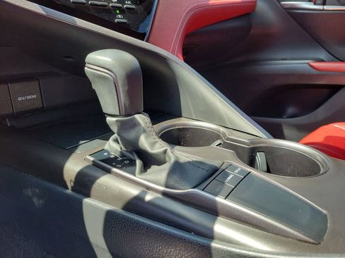 Used 2024 Toyota Camry SE image 30