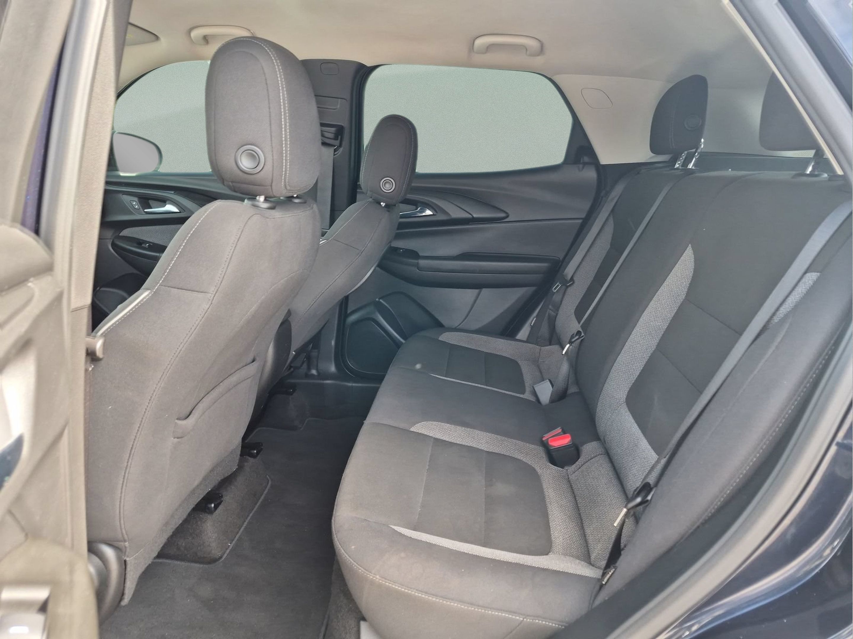Used 2021 Chevrolet TrailBlazer LS FWD image 16