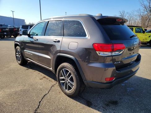Used 2019 Jeep Grand Cherokee Laredo w/ Security & Convenience Group image 5